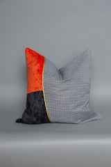 The Madame Classic Pillow