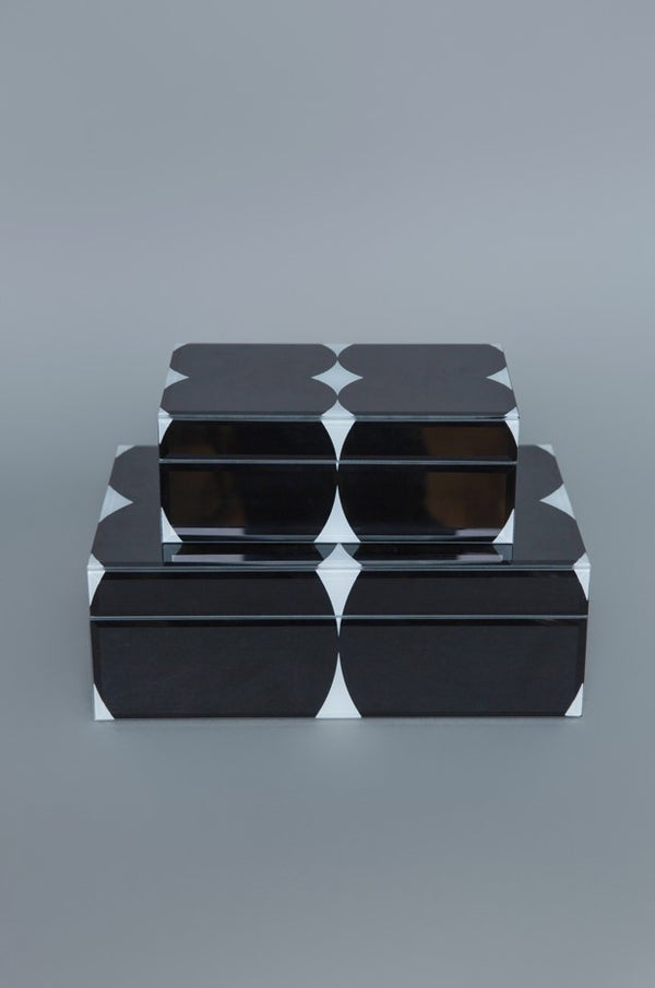 Black and White Glass Box Set